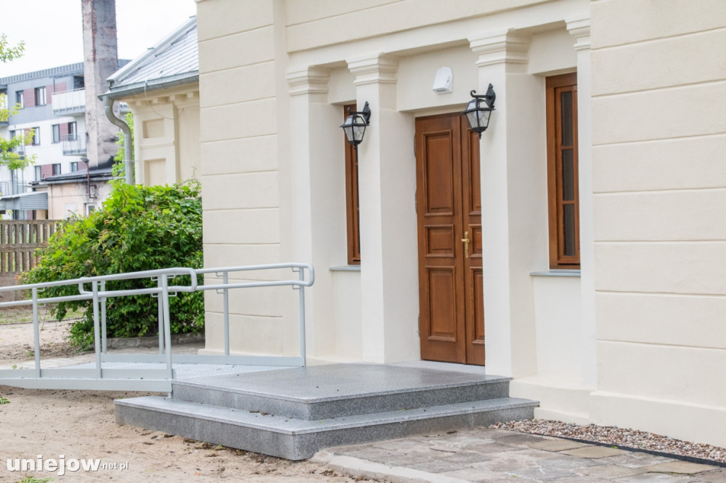 Remont zabytkowego dworku zakończony.