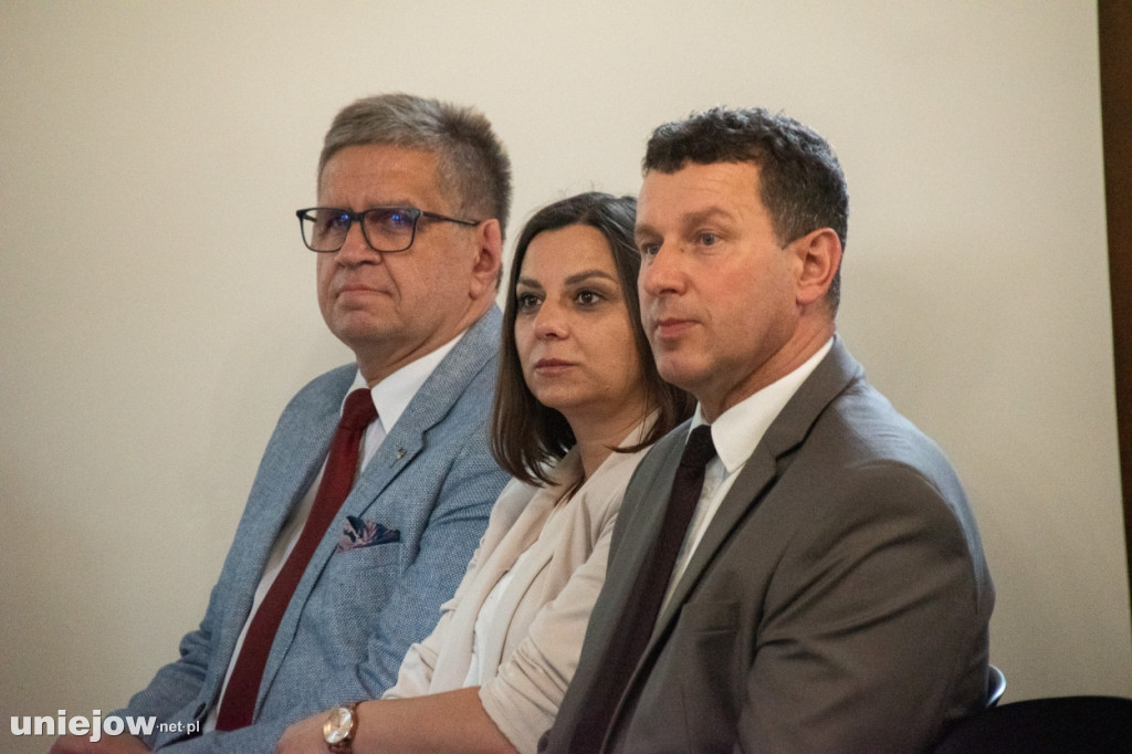 Remont zabytkowego dworku zakończony.