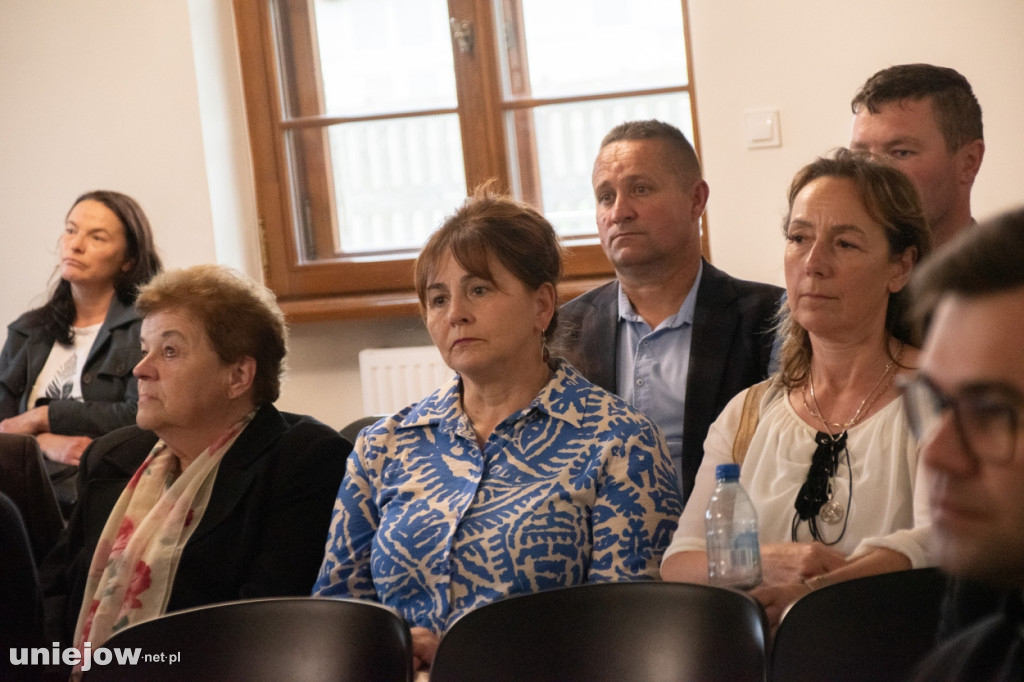 Remont zabytkowego dworku zakończony.