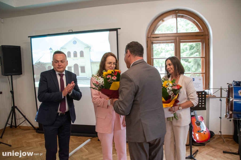 Remont zabytkowego dworku zakończony.