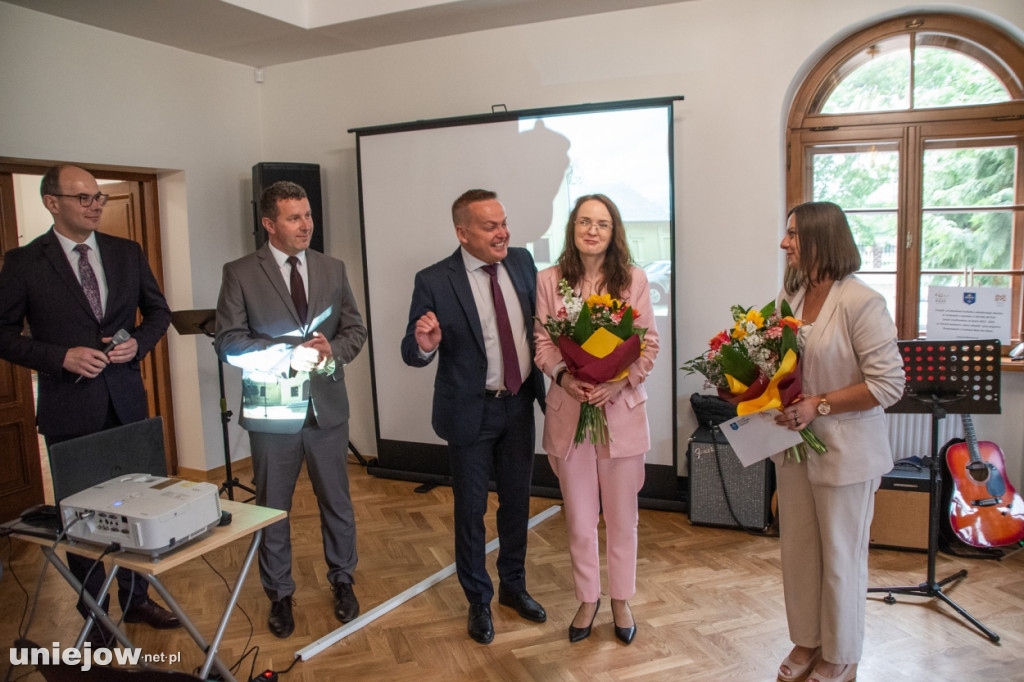 Remont zabytkowego dworku zakończony.