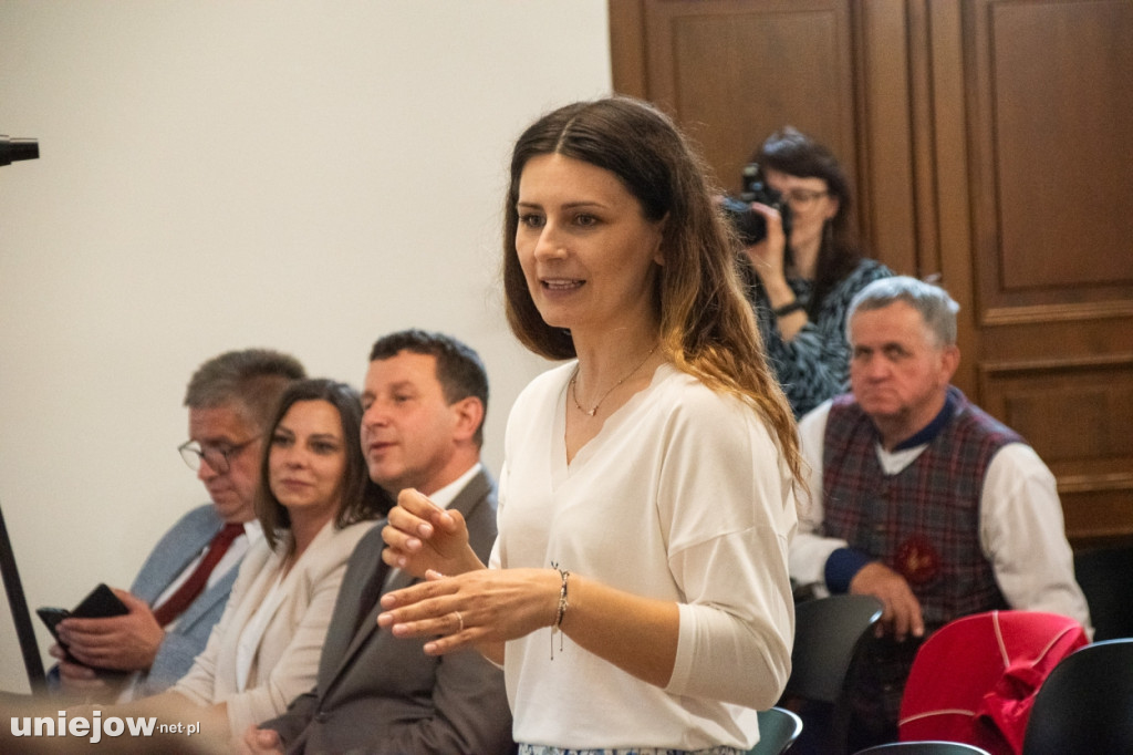 Remont zabytkowego dworku zakończony.