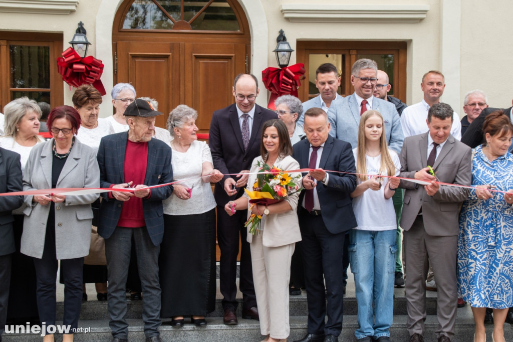 Remont zabytkowego dworku zakończony.