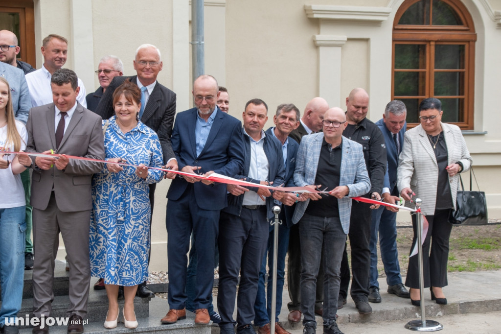 Remont zabytkowego dworku zakończony.