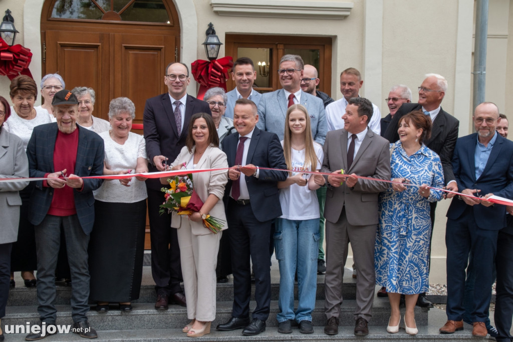 Remont zabytkowego dworku zakończony.