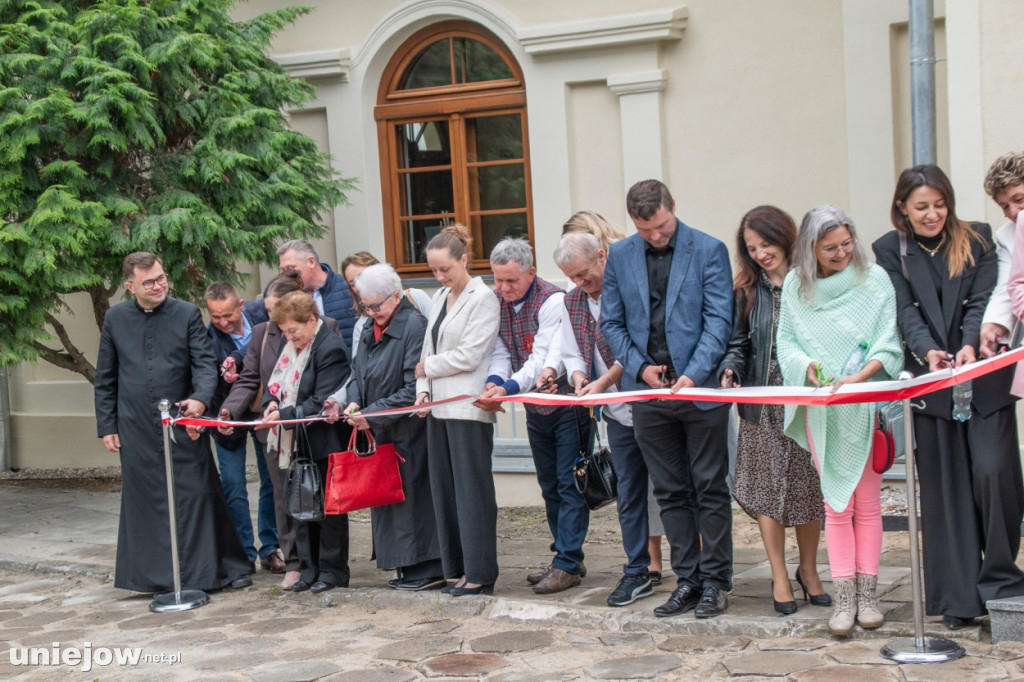 Remont zabytkowego dworku zakończony.