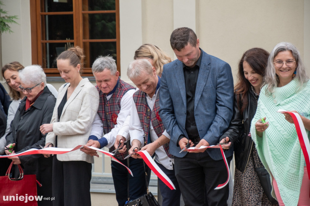 Remont zabytkowego dworku zakończony.