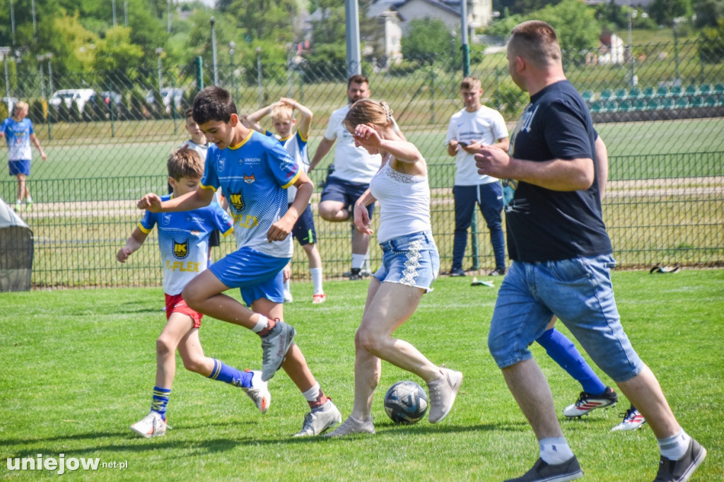 Piłkarski Dzień Dziecka z Uniejowską Akademią Futbolu.