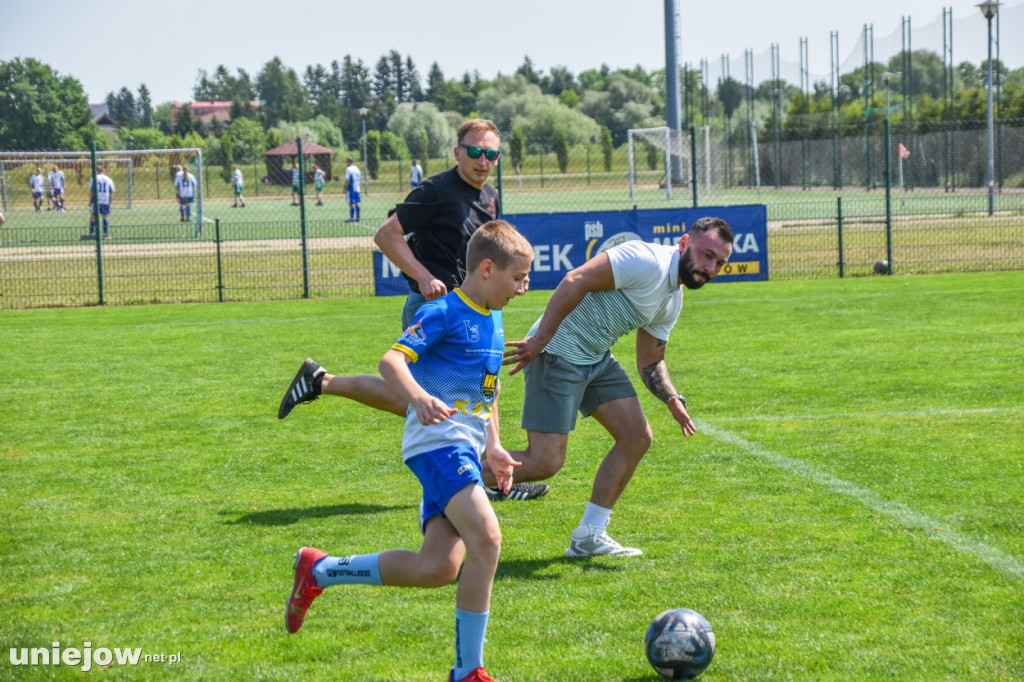 Piłkarski Dzień Dziecka z Uniejowską Akademią Futbolu.