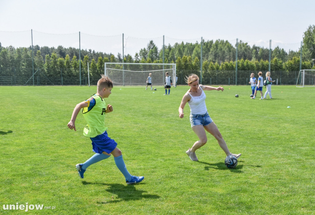 Piłkarski Dzień Dziecka z Uniejowską Akademią Futbolu.
