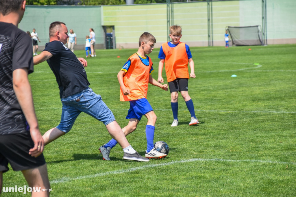 Piłkarski Dzień Dziecka z Uniejowską Akademią Futbolu.