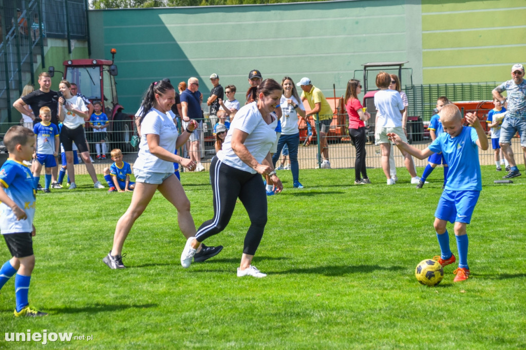 Piłkarski Dzień Dziecka z Uniejowską Akademią Futbolu.
