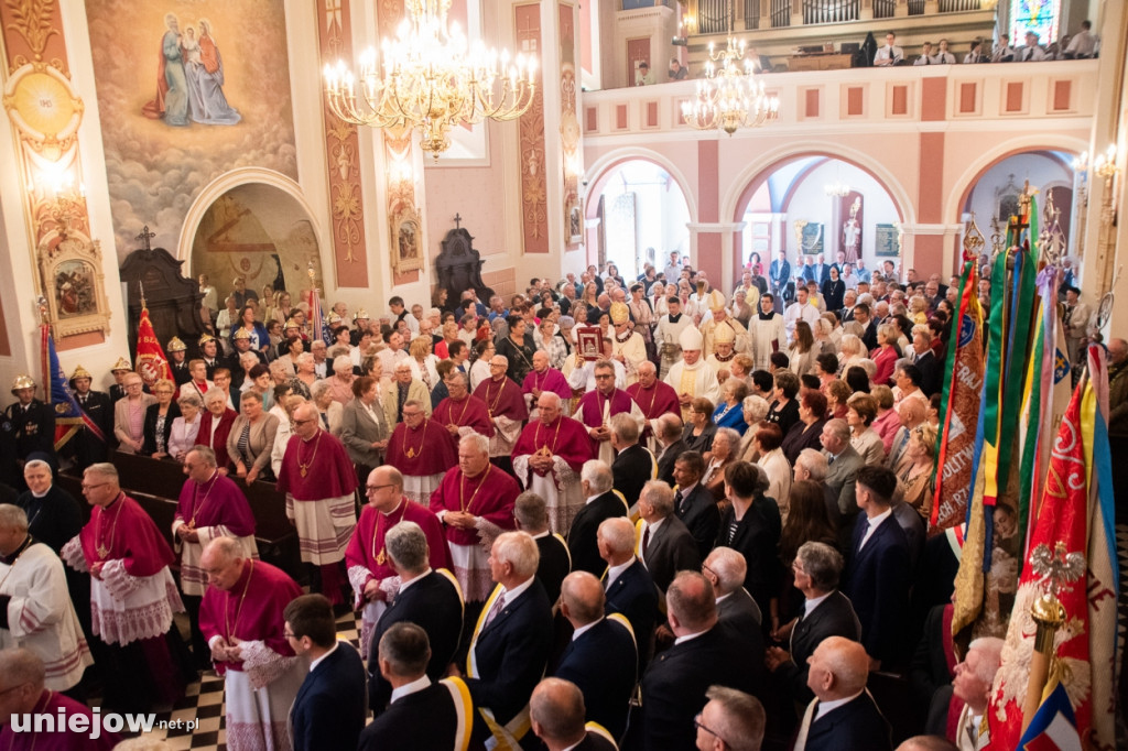 Uniejów ma bazylikę. W odpust odbyły się wyjątkowe uroczystości