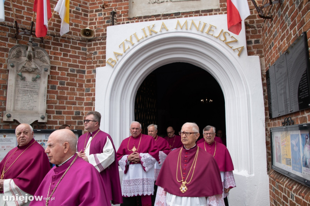 Uniejów ma bazylikę. W odpust odbyły się wyjątkowe uroczystości