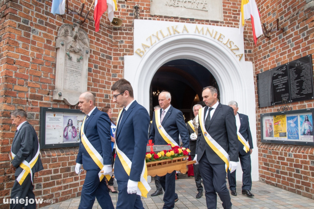 Uniejów ma bazylikę. W odpust odbyły się wyjątkowe uroczystości