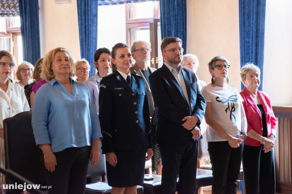 Trubadur wystąpił na zakończeniu roku akademickiego uniejowskiego UTW