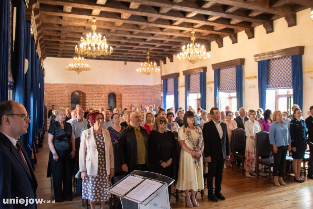 Trubadur wystąpił na zakończeniu roku akademickiego uniejowskiego UTW