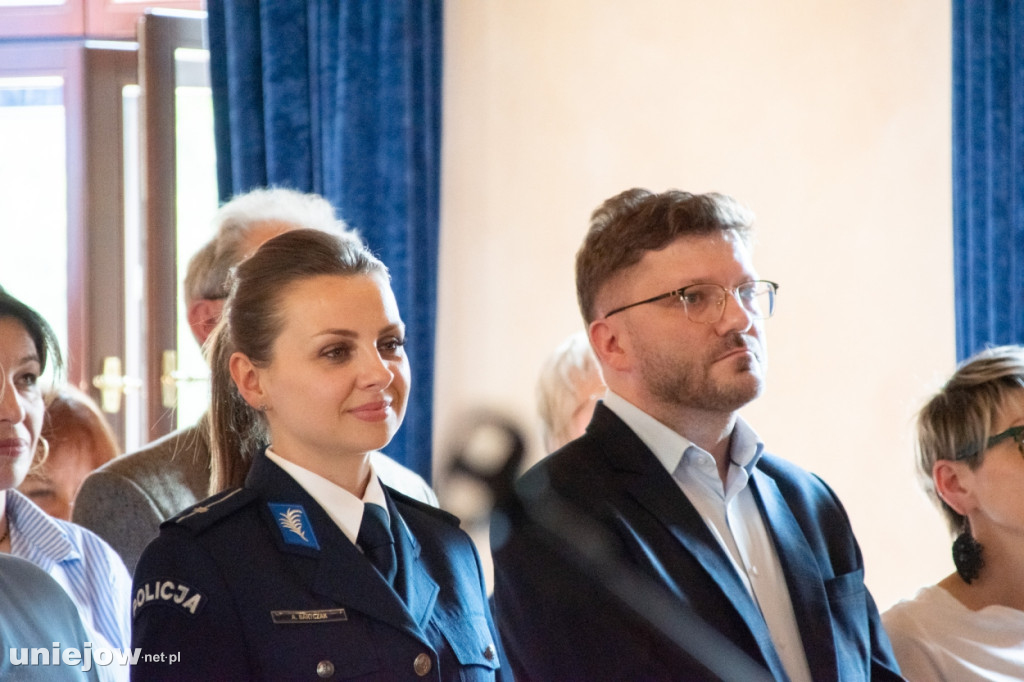 Trubadur wystąpił na zakończeniu roku akademickiego uniejowskiego UTW