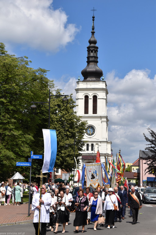 Procesja Bożego Ciała w Uniejowie