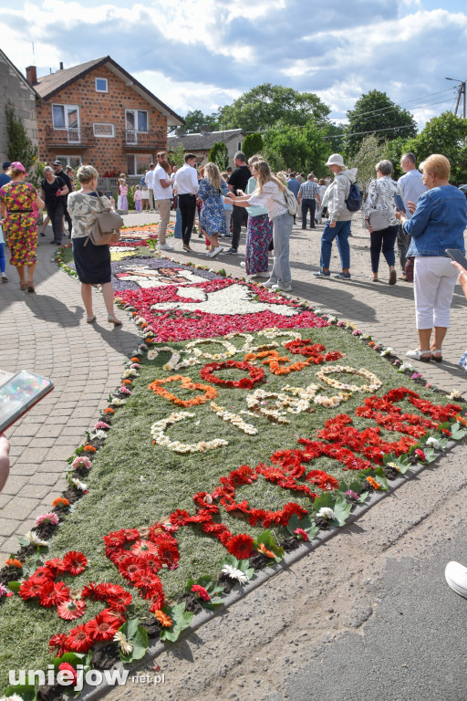 Boże Ciało 2025 przyciągnęło tysiące pielgrzymów i turystów