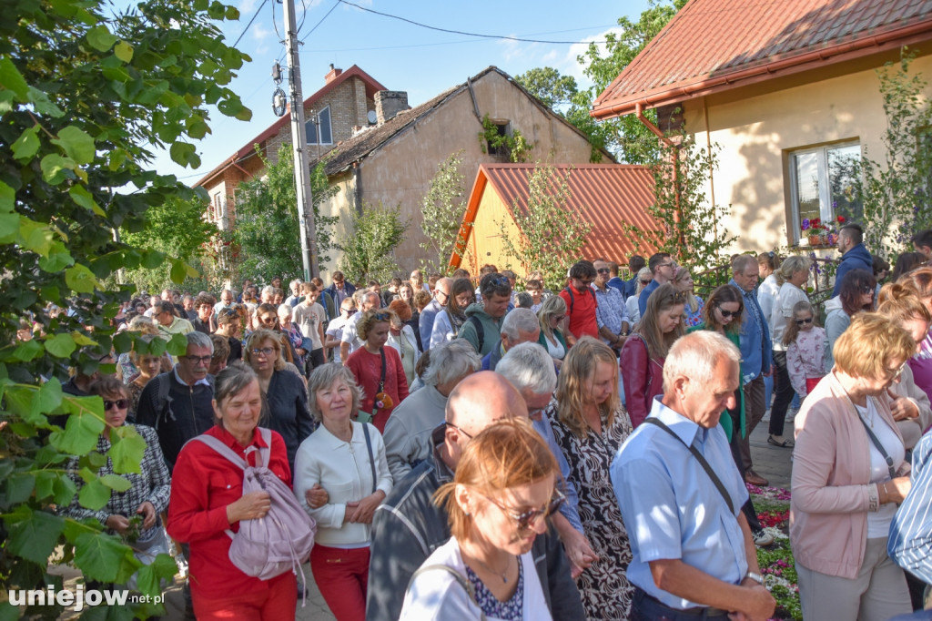 Boże Ciało 2025 przyciągnęło tysiące pielgrzymów i turystów
