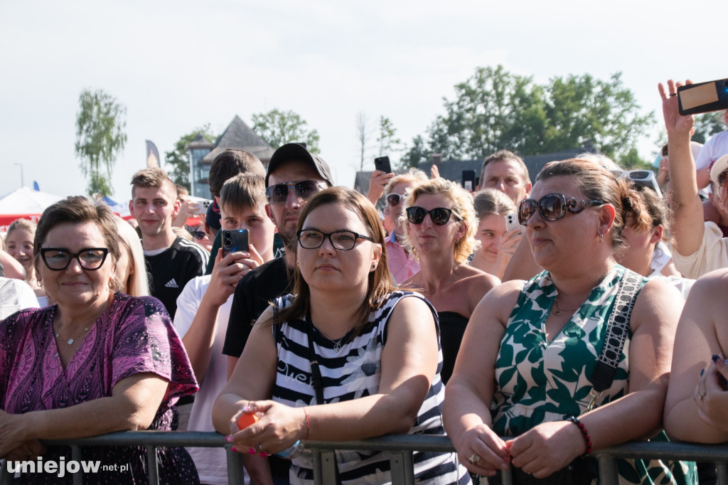 Piękni i Młodzi, Iness i Lombard na scenie Festiwalu Mleka w Uniejowie