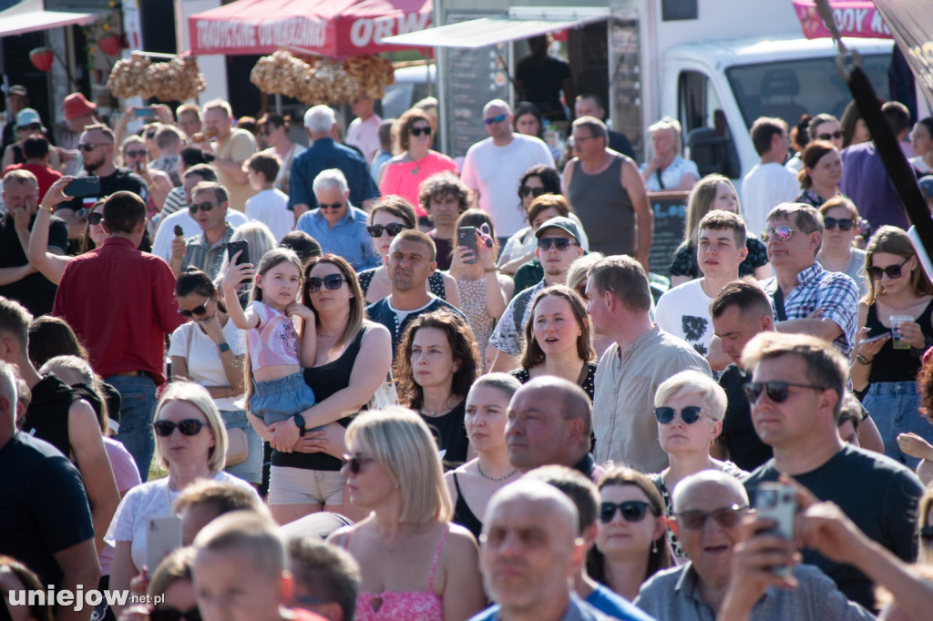Piękni i Młodzi, Iness i Lombard na scenie Festiwalu Mleka w Uniejowie