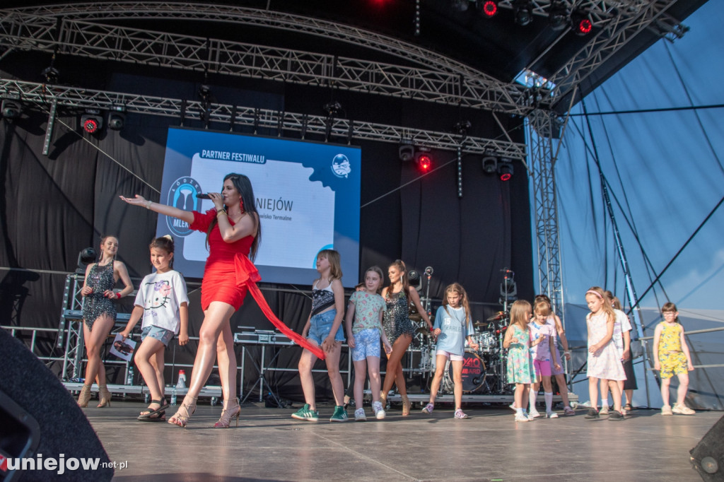 Piękni i Młodzi, Iness i Lombard na scenie Festiwalu Mleka w Uniejowie