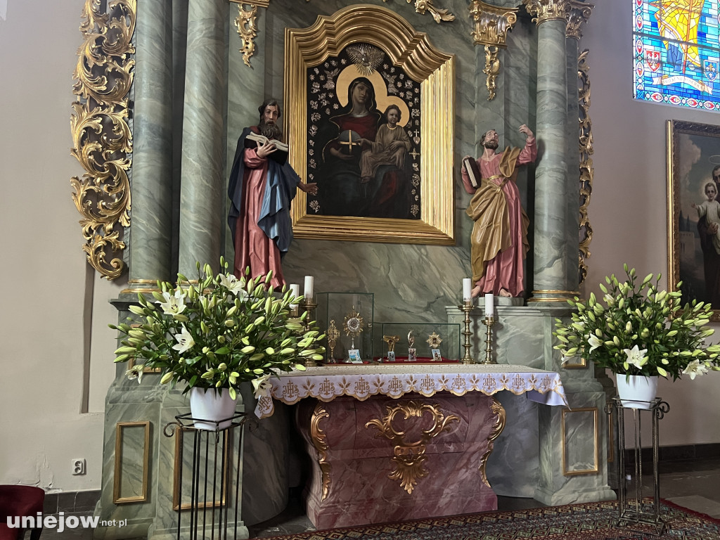 Królestwo Lilii w uniejowskiej bazylice