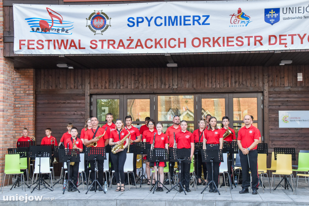Orkiestry dęte osiemnasty raz zagrały w Spycimierzu