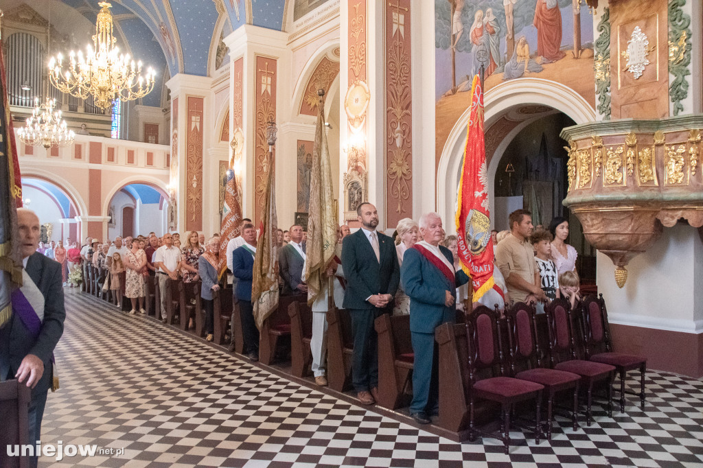 Relikwie błogosławionego Carlo Acutisa wprowadzono do bazyliki w Uniejowie