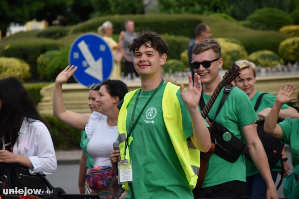 Pielgrzymi z Turku i Konina idą na Jasną Górę