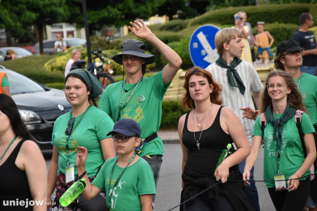 Pielgrzymi z Turku i Konina idą na Jasną Górę
