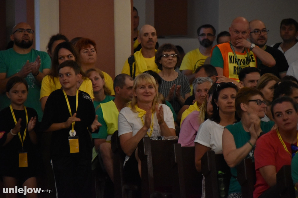Pielgrzymi z Turku i Konina idą na Jasną Górę