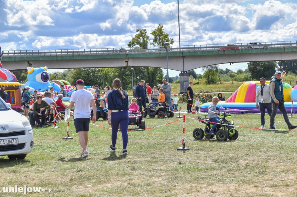 III Festiwal Drobiu trwa w Uniejowie. Degustacje, atrakcje i koncerty [FOTO]