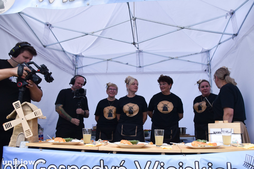 III Festiwal Drobiu trwa w Uniejowie. Degustacje, atrakcje i koncerty [FOTO]