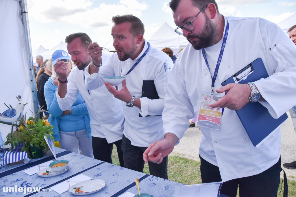 III Festiwal Drobiu trwa w Uniejowie. Degustacje, atrakcje i koncerty [FOTO]
