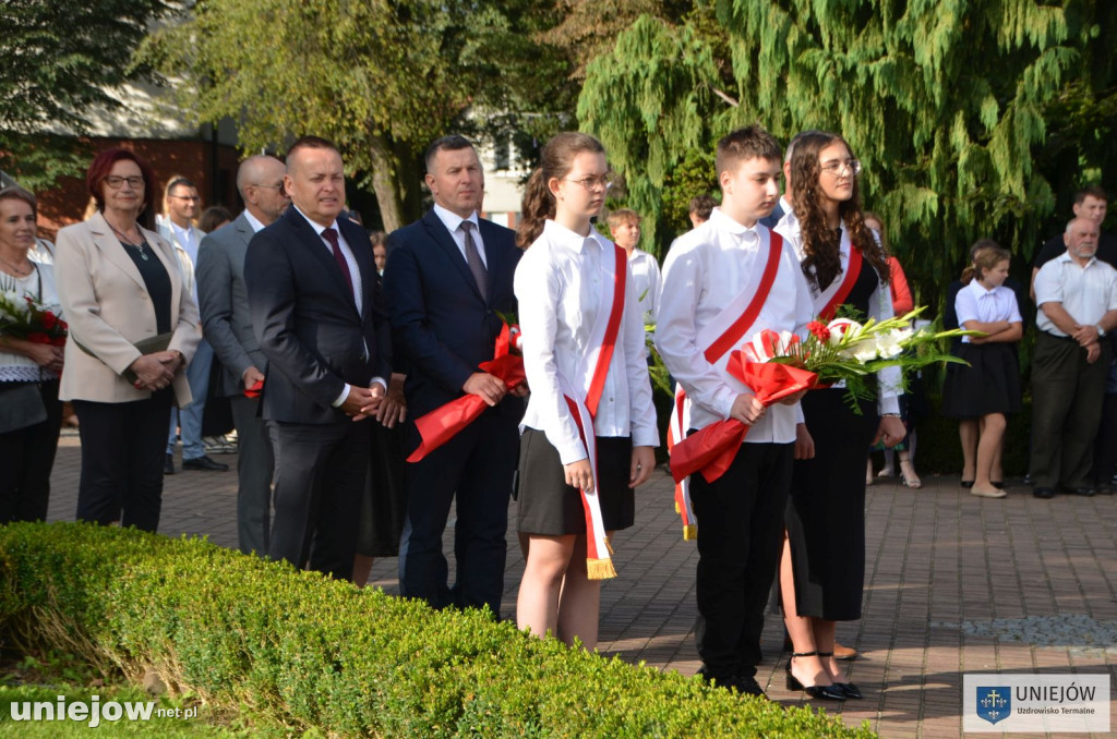 W Uniejowie upamiętniono 86. rocznicę wybuchu II wojny światowej