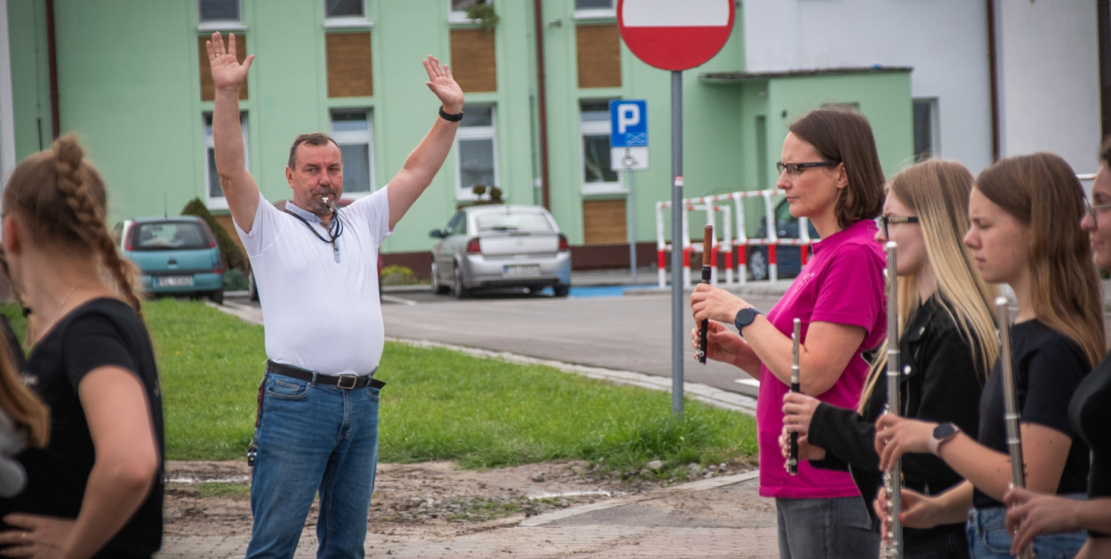 Tak wyglądała ostatnia próba musztry paradnej przed wyjazdem