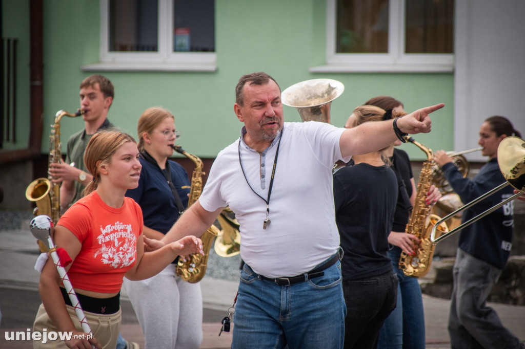Tak wyglądała ostatnia próba musztry paradnej przed wyjazdem