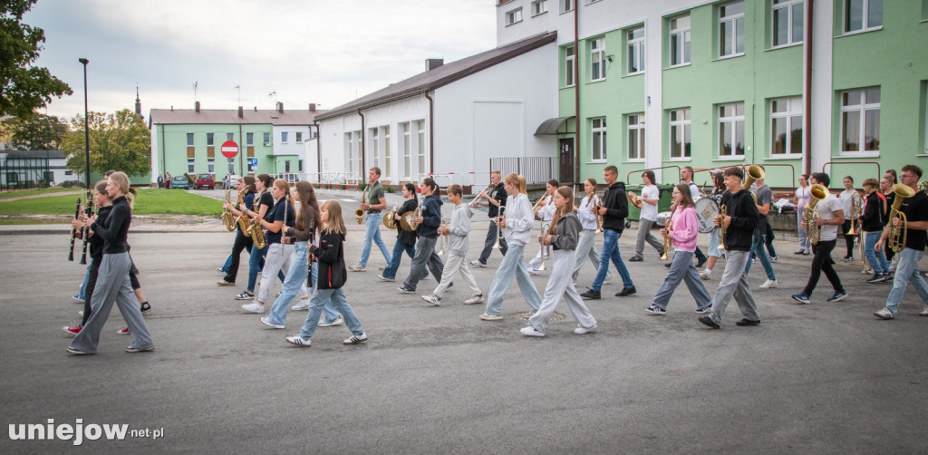 Tak wyglądała ostatnia próba musztry paradnej przed wyjazdem
