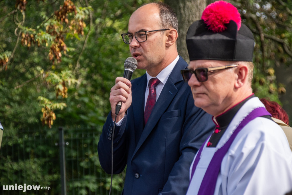 W Uniejowie uczczono pamięć ofiar zbrodni katyńskiej