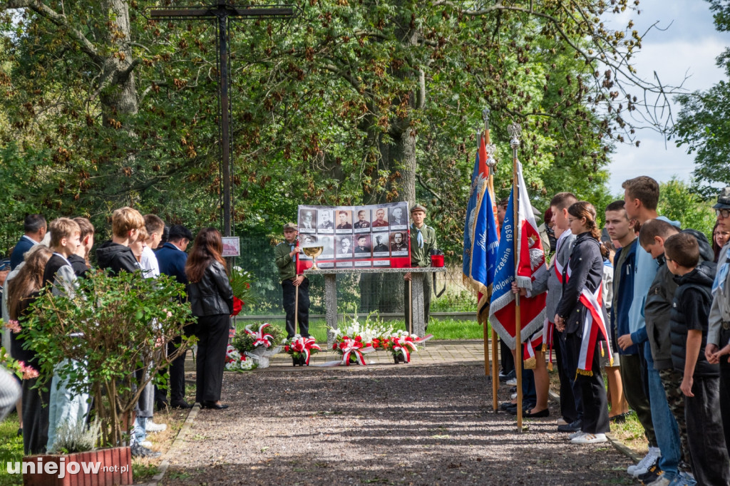 W Uniejowie uczczono pamięć ofiar zbrodni katyńskiej