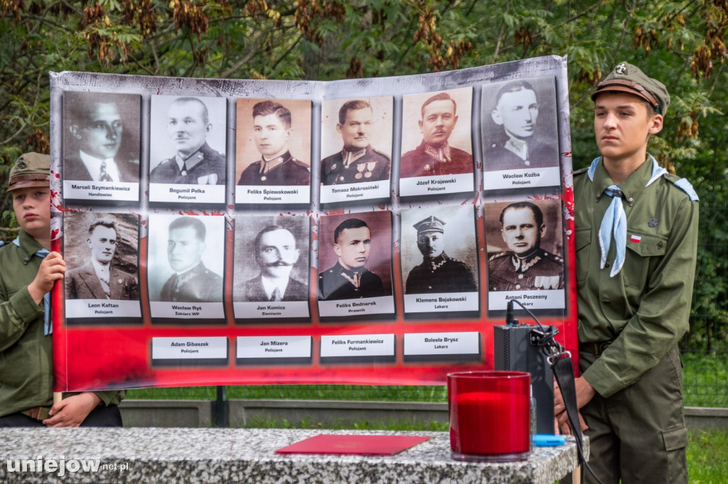 W Uniejowie uczczono pamięć ofiar zbrodni katyńskiej