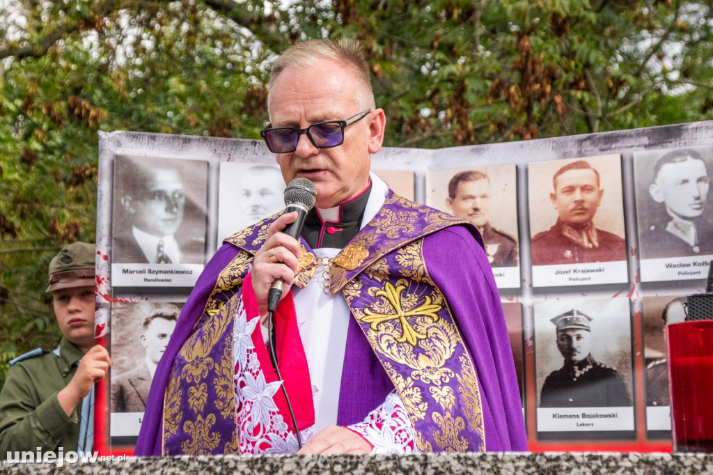 W Uniejowie uczczono pamięć ofiar zbrodni katyńskiej
