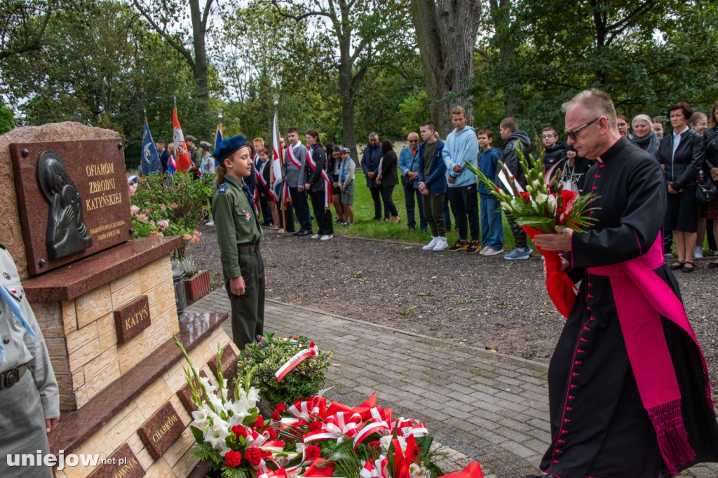 W Uniejowie uczczono pamięć ofiar zbrodni katyńskiej