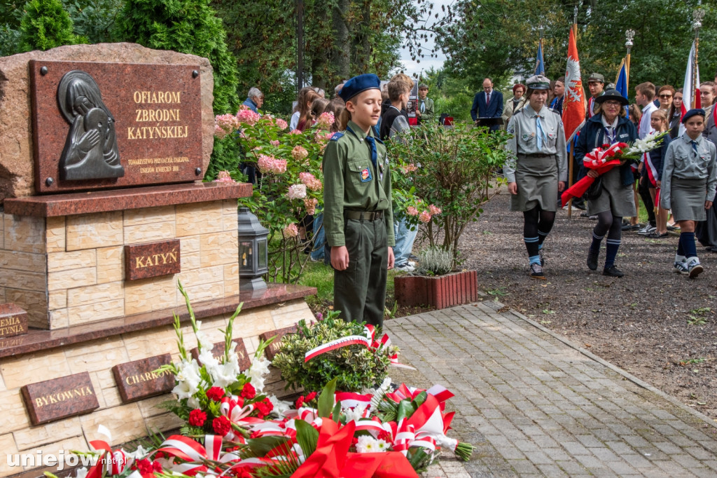 W Uniejowie uczczono pamięć ofiar zbrodni katyńskiej