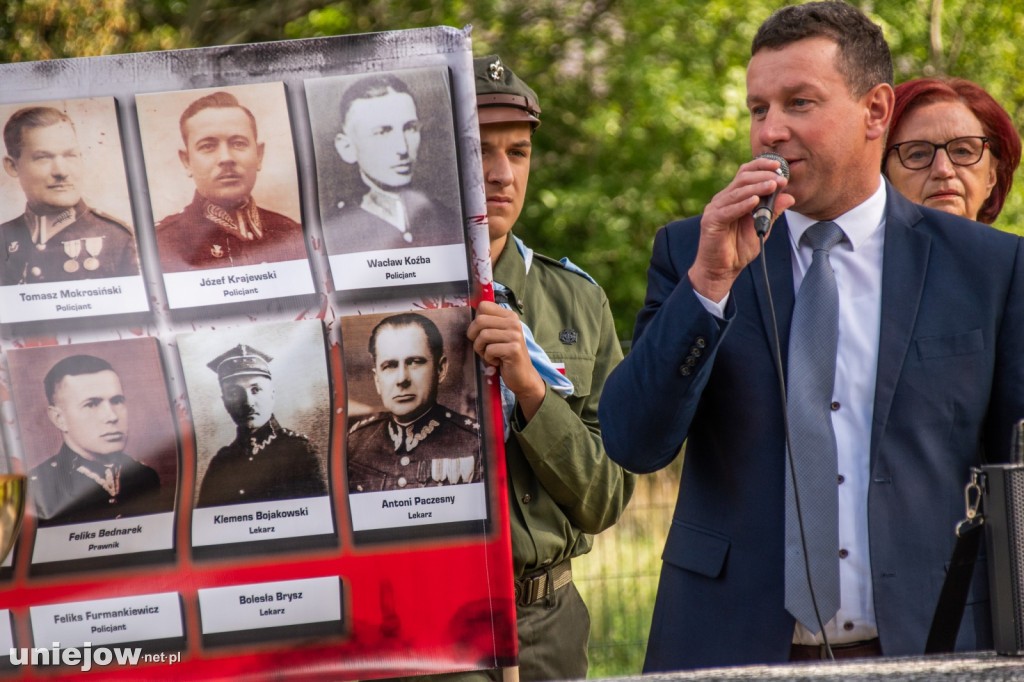 W Uniejowie uczczono pamięć ofiar zbrodni katyńskiej