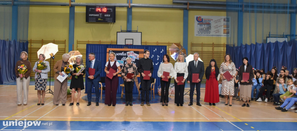 Koncert życzeń na Dzień Nauczyciela w Uniejowie