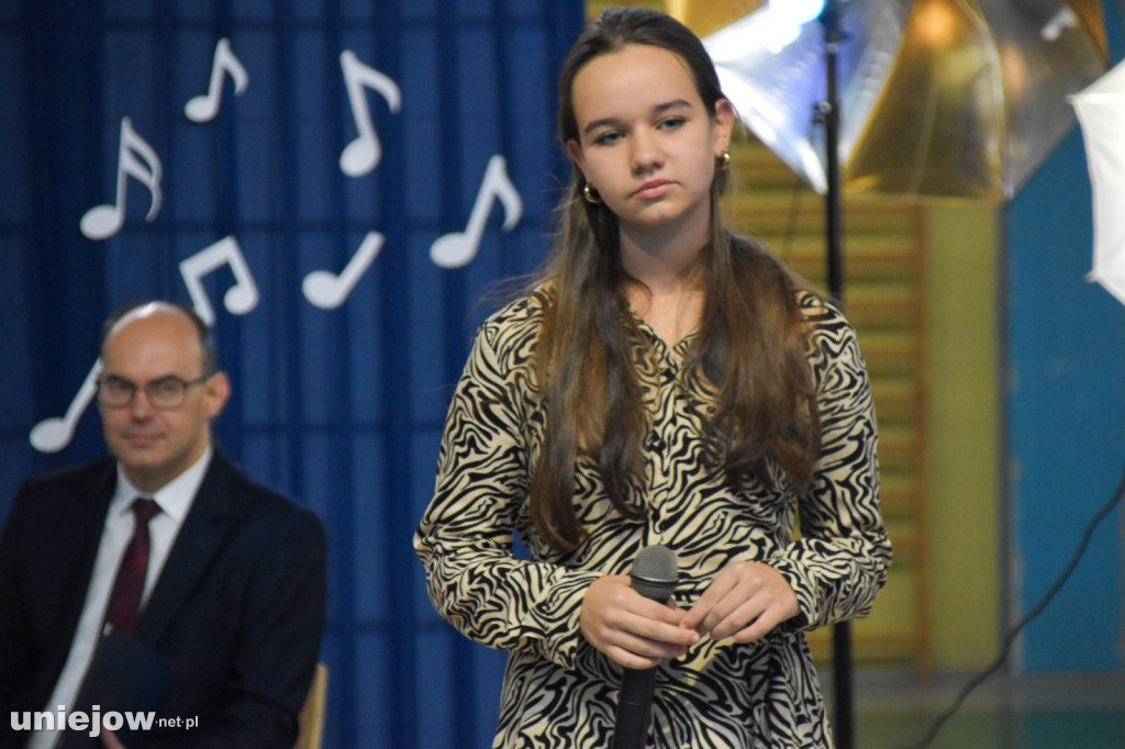 Koncert życzeń na Dzień Nauczyciela w Uniejowie
